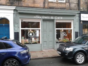 Dell and Café